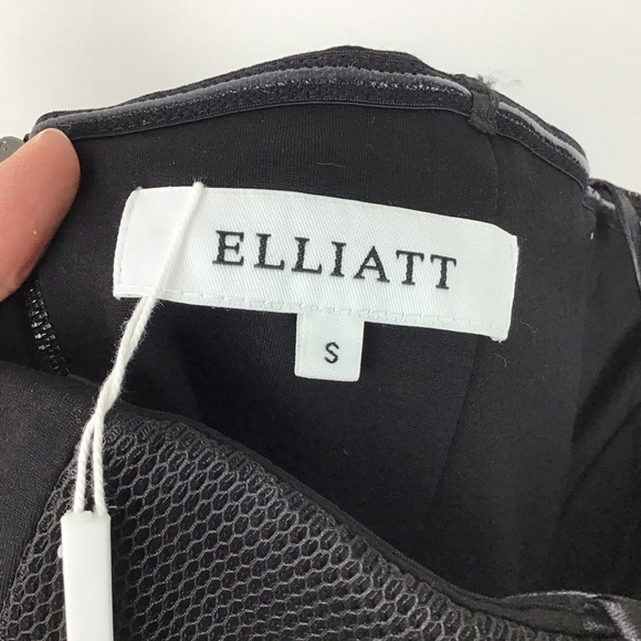 Elliatt Elysian Dress in black - Picture 5 of 8